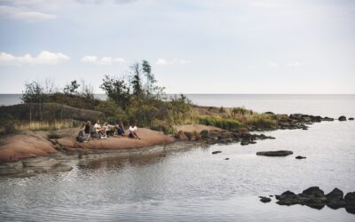 Gäng på klippa i Ernemar