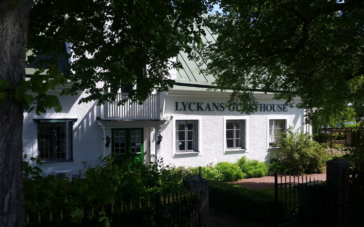 Lyckans Guesthouse i Påskallavik erbjuder bra hotellrum.